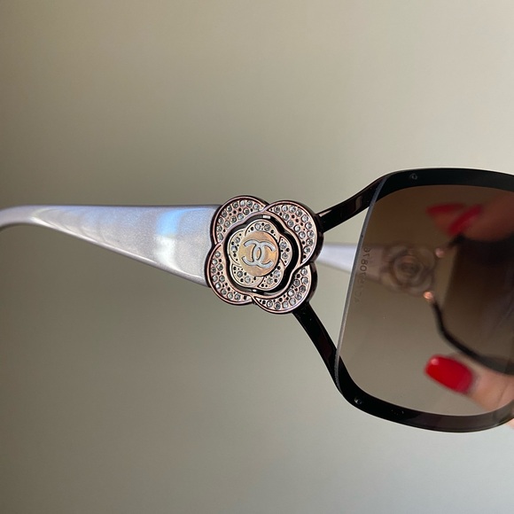 Chanel sunglasses 4164 Camelia flower, authentic - Picture 12 of 14